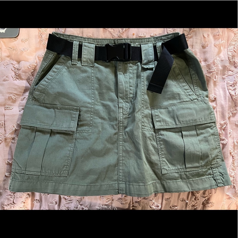 AE Super High Rise Cargo Skirt
